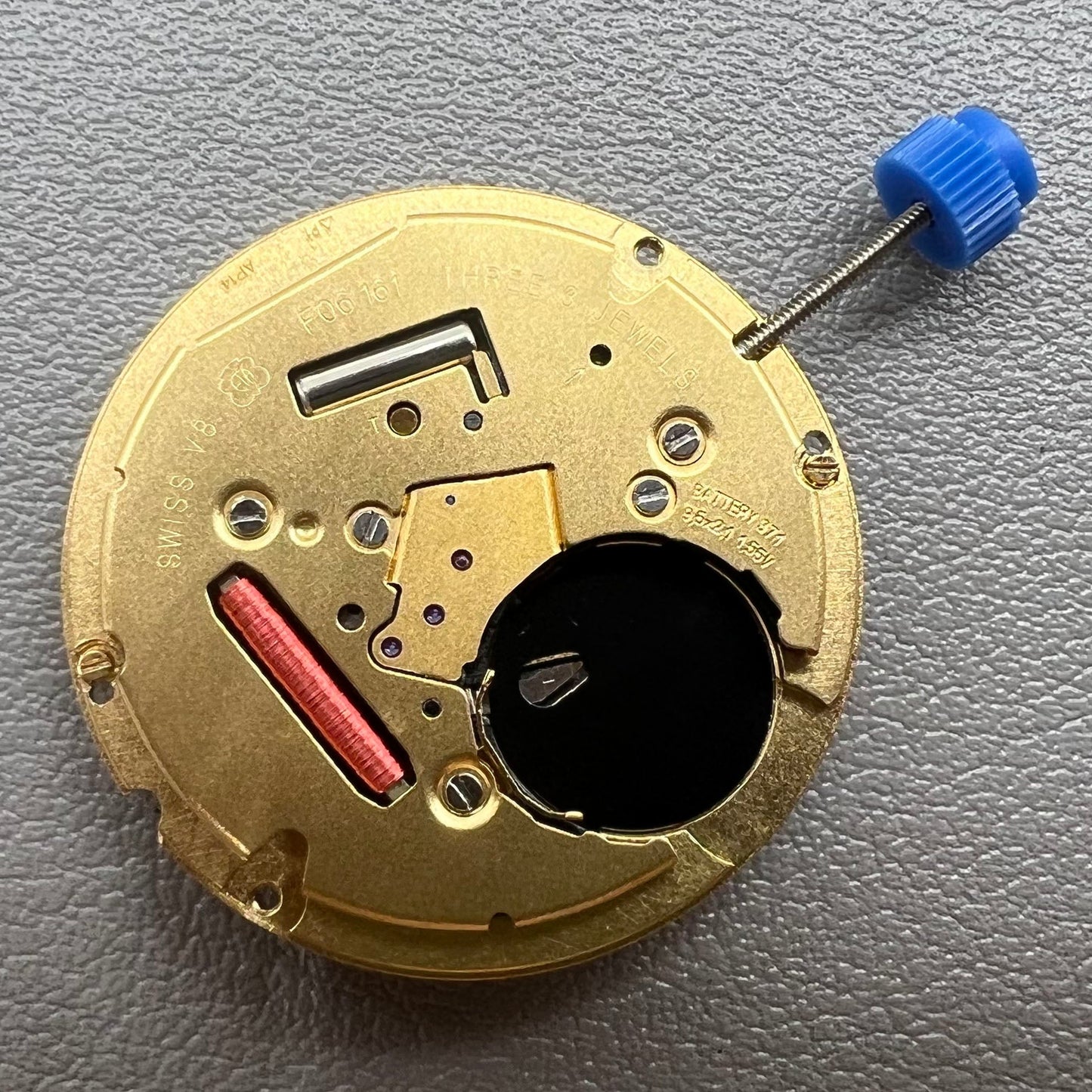 Swiss ETA V8 F06.161 quartz movement watch accessory with large date and single calendar at 6 o'clock.