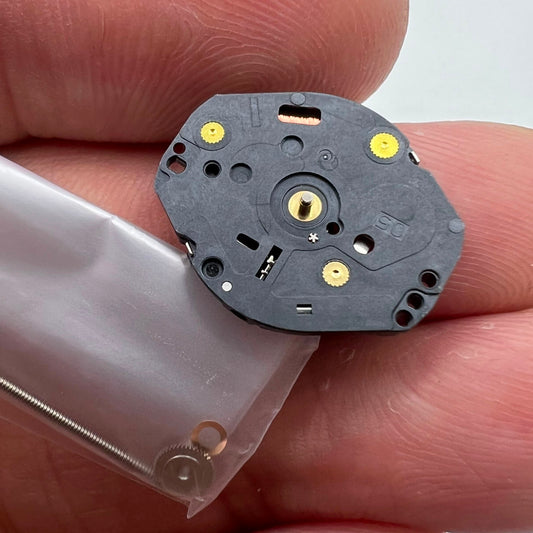 Hattori Epson TMI VX50E quartz watch movement, precision Japanese craftsmanship for accessories.