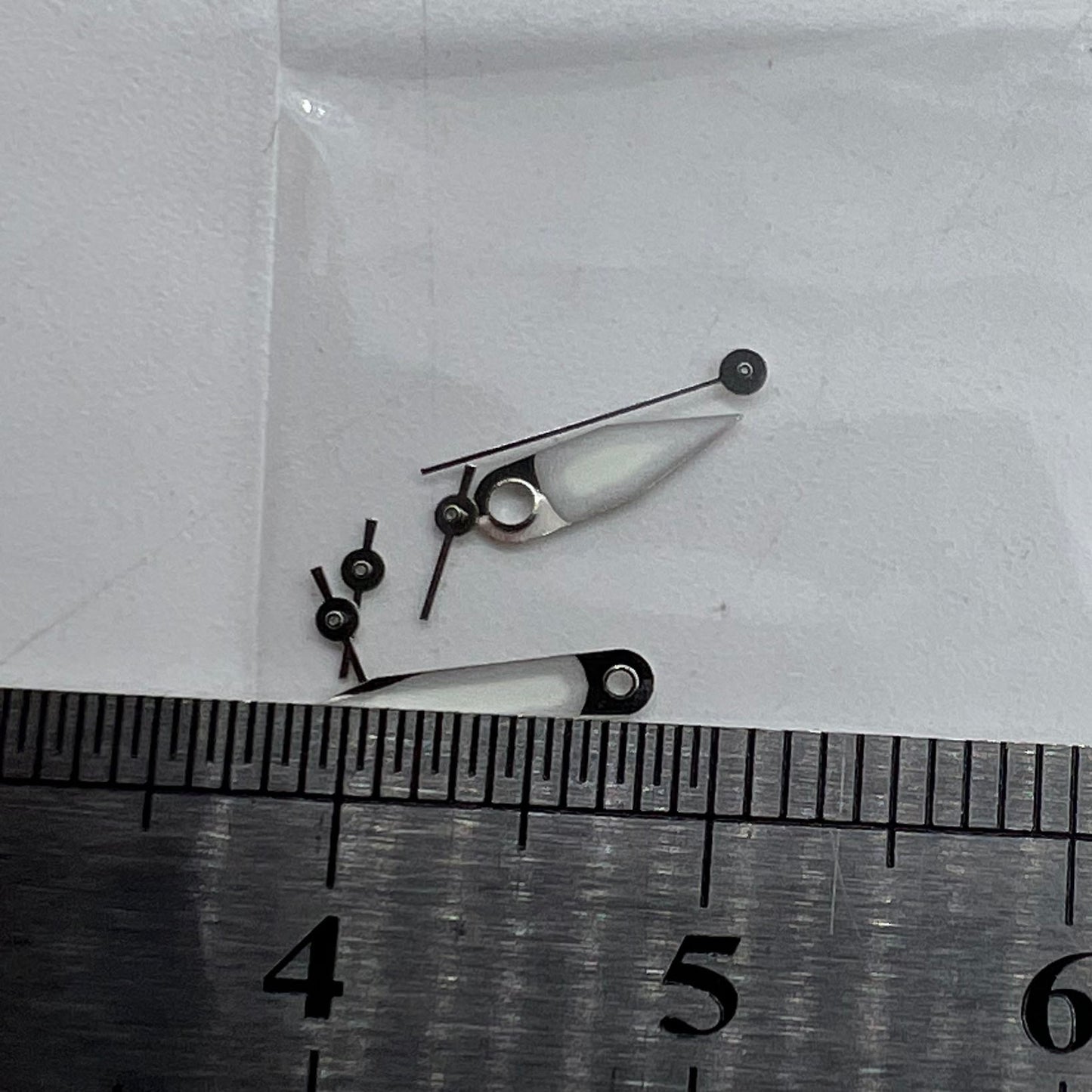 Aiguilles de montre lumineuses vertes avec garniture argentée 10 x 10 x 8 mm pour mouvement Miyota FS00