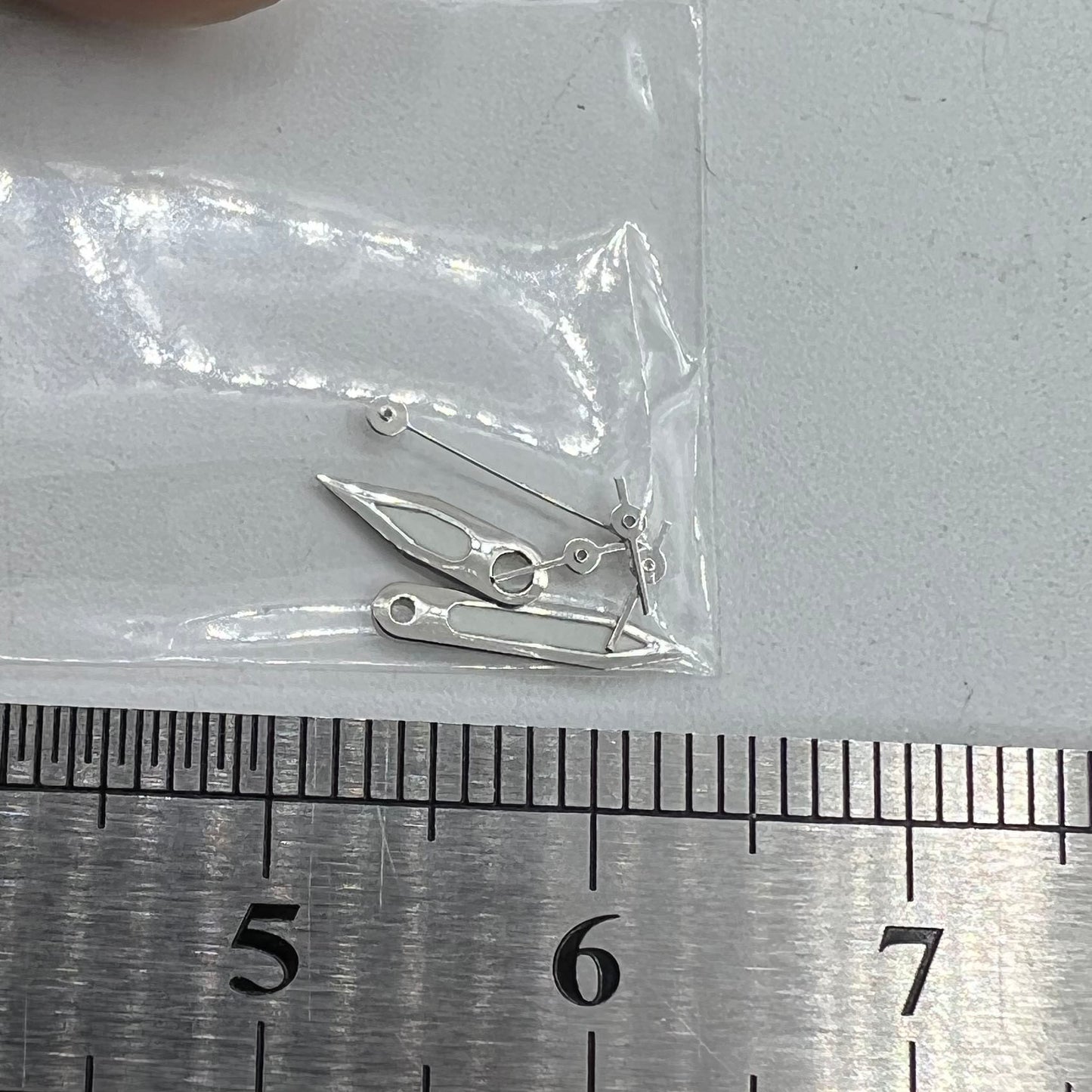 Aiguilles de montre lumineuses vertes avec garniture argentée 10 x 10 x 8 mm pour mouvement Miyota FS00