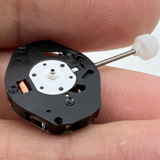 Sunon SL68 quartz watch movement with 3 hands, ideal for precision timekeeping accessories.