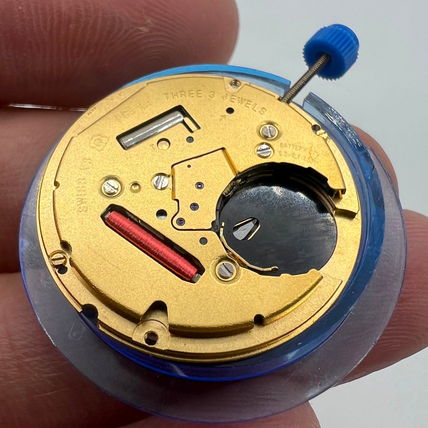 ETA F06.161 quartz watch movement featuring three white hands for accurate timekeeping in watch accessories.