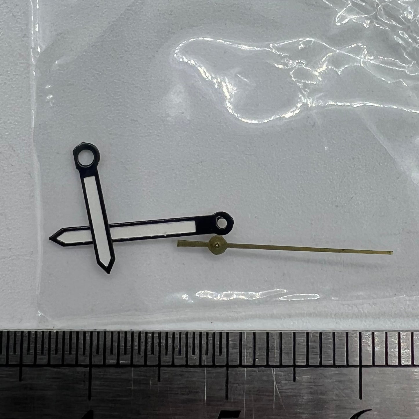 Luminous black trim watch hands for Miyota 2035 quartz movement by P1-H4-C99, ideal for precise timekeeping.