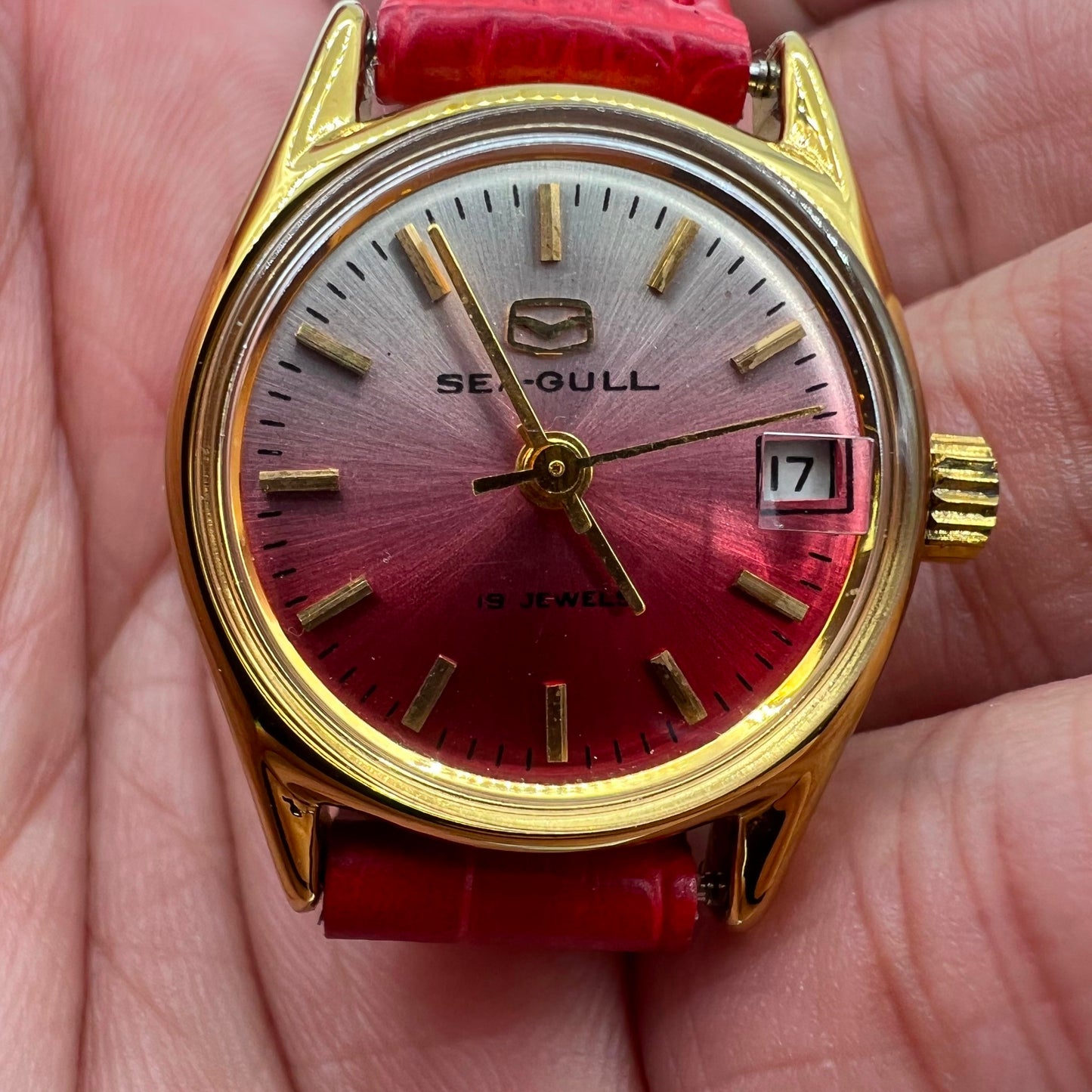 Seagull Manuelle Mechanische Dame Uhr Farbverlauf Rot Goldene Nagel Einzelnen Kalender