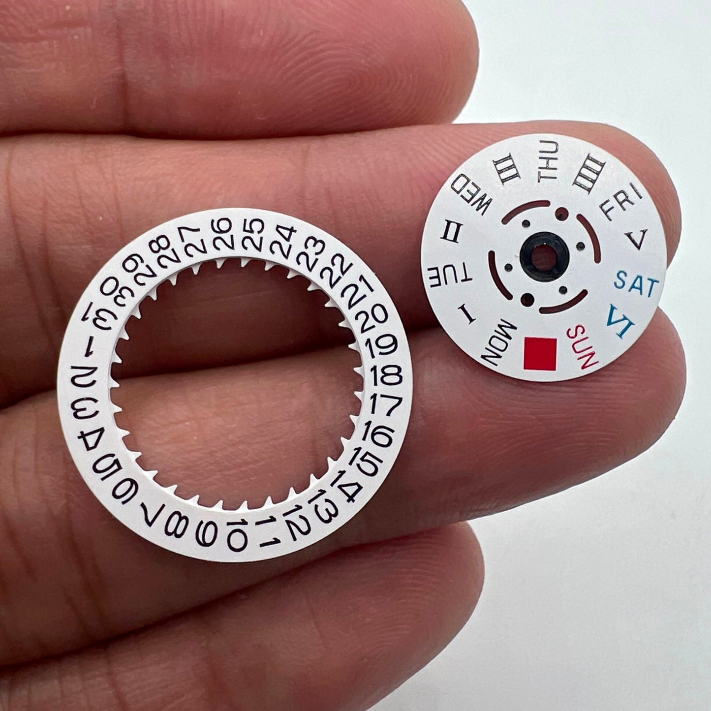 White Date Disk Wheel Week Wheel Roman/English Font for Movement NH36 3/3.8