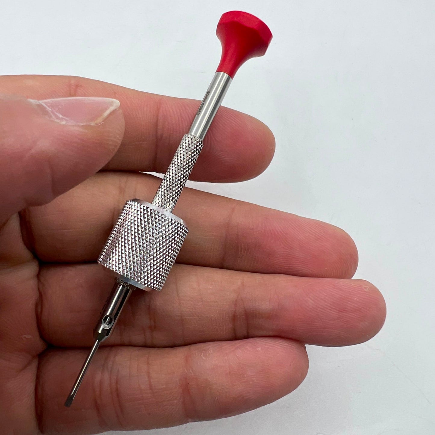Bergeon 30081-TAM-120 Swiss drum barrel screwdriver 1.20mm for precise watch repair tasks.