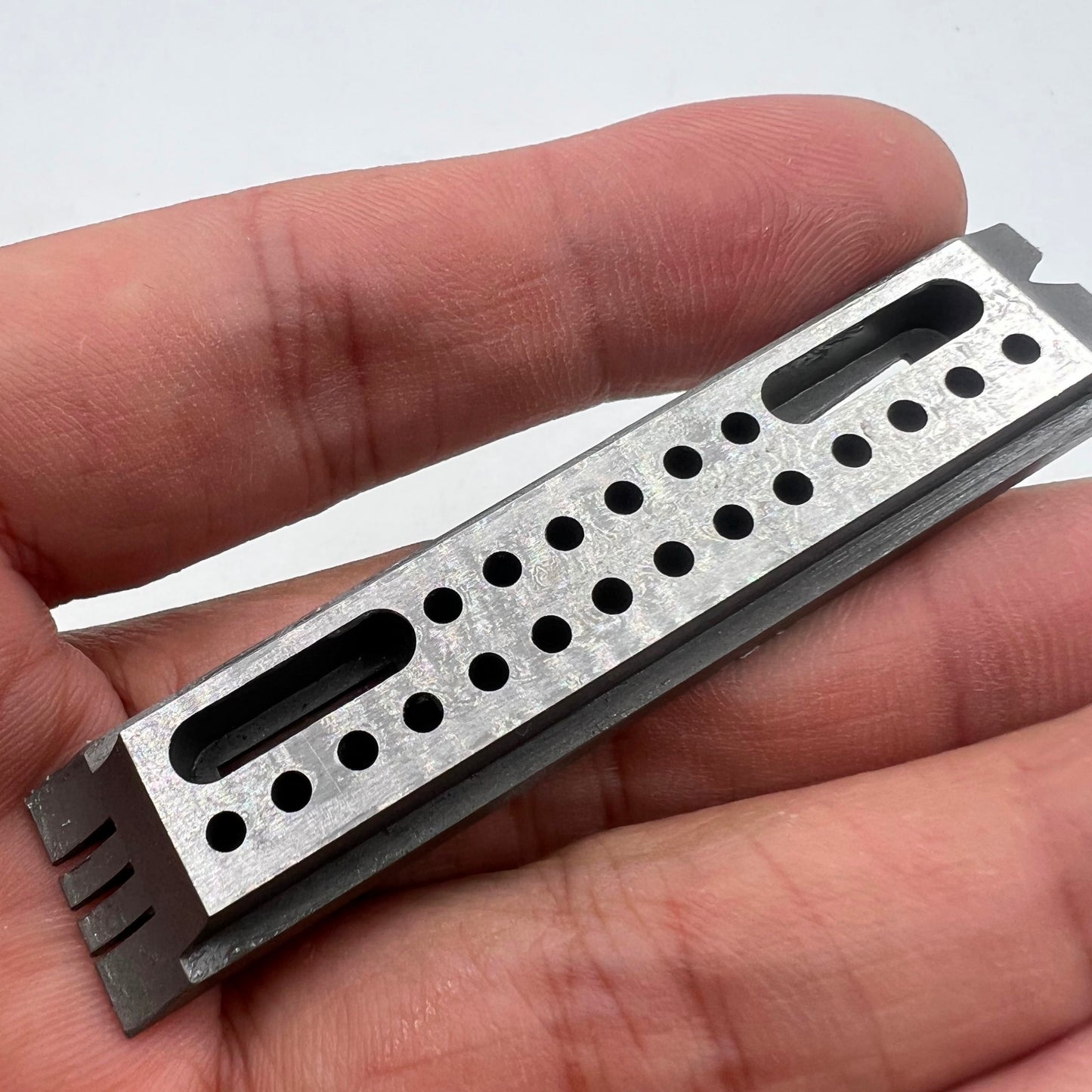 Horotec MSA03.904 Nietpfahl aus gehärtetem Stahl, Schweizer Werkzeug