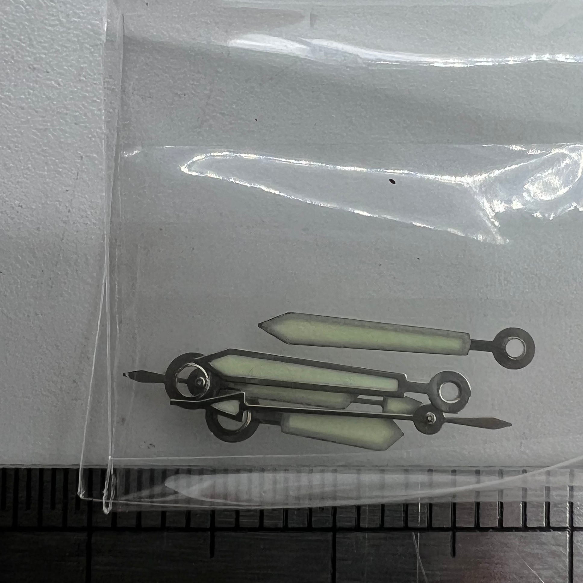 Luminous watch hands set for Miyota 2115 movement, sizes 12mm/11mm/8mm, perfect for watch repair.