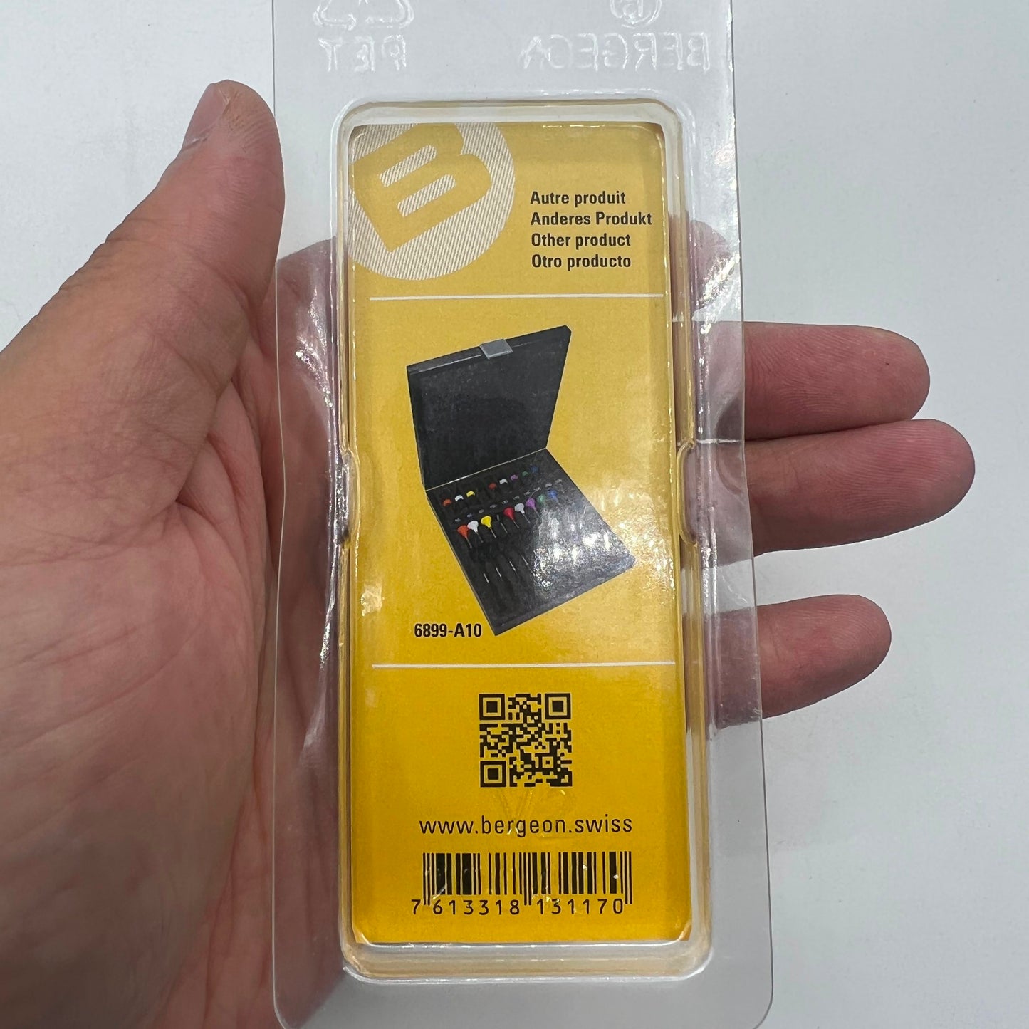 Bergeon 6899-140 ergonomic 1.40mm screwdriver for precise watch screw adjustments, Swiss-made quality.