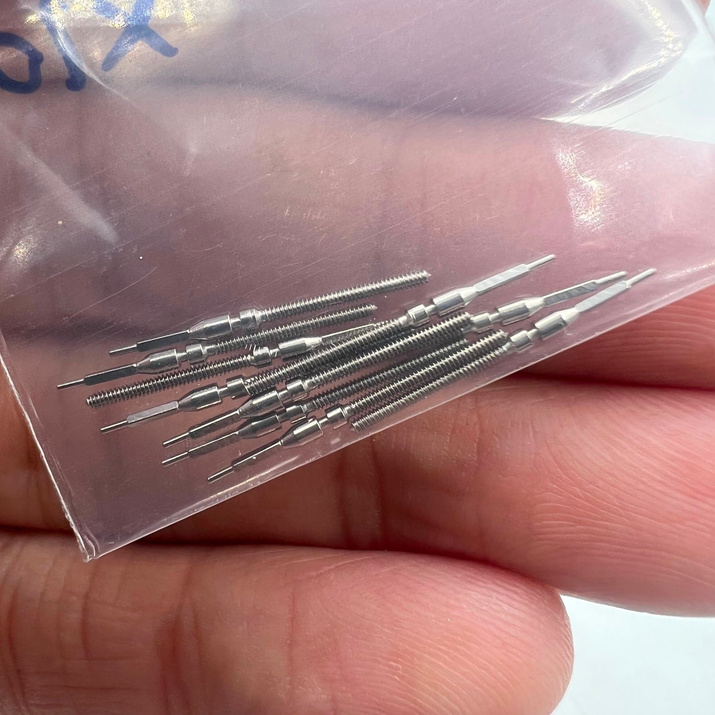 Lot de 10 tiges de remontoir génériques pour mouvement T16