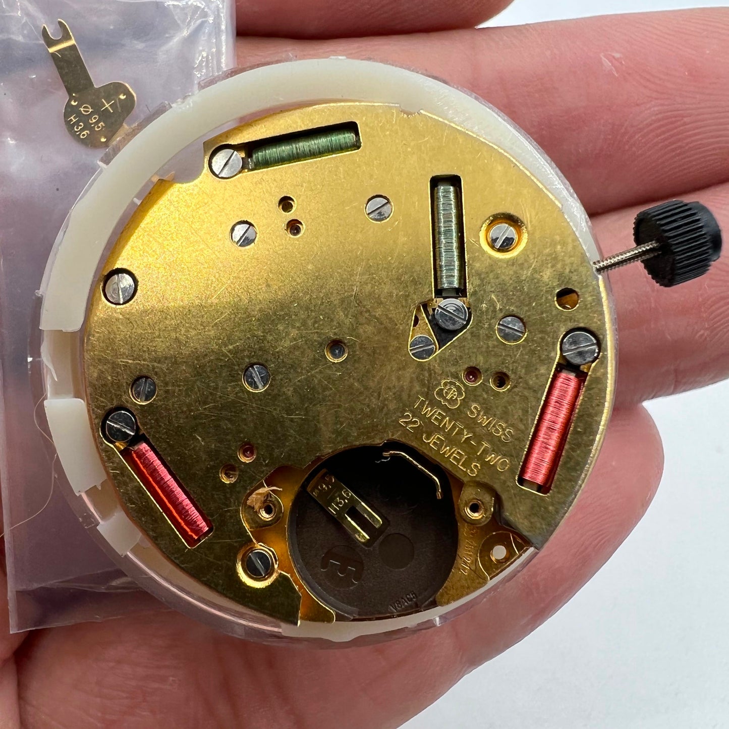 ETA251.272 Swiss quartz watch movement with date display at 4 o'clock, precise replacement part for watch repair.