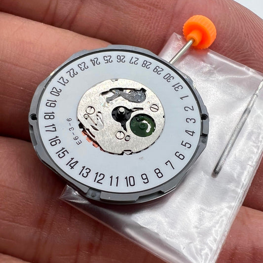 Miyota 1M15 quartz watch movement with 2 hands and date at 6, Japanese precision for accessories.