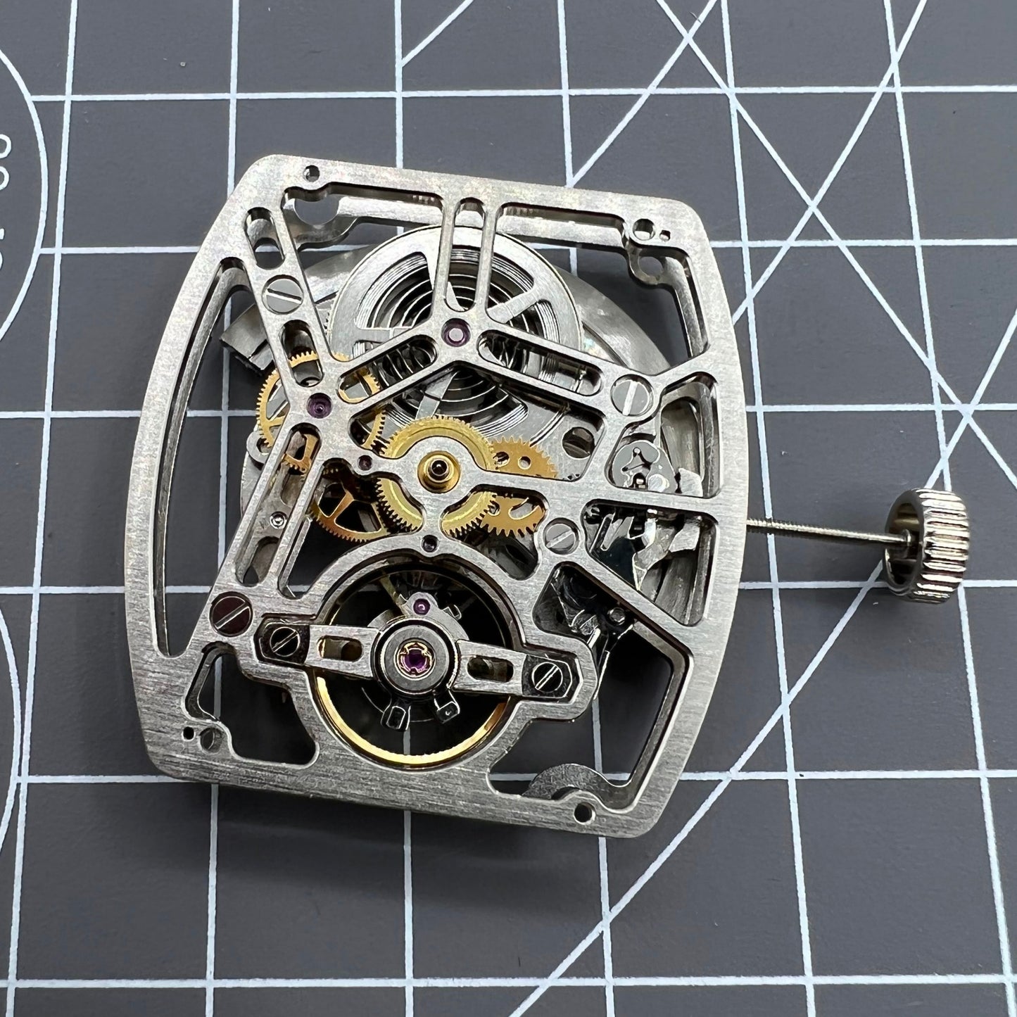 Mouvement mécanique automatique en forme de tonneau argenté HZ1C01A, fabriqué en Asie