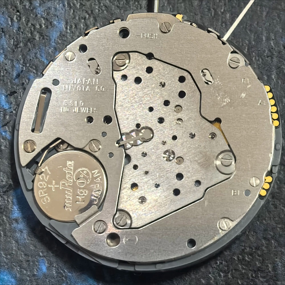 Miyota 6S10 Quartz Movement Watch Part White Disk Date At 3