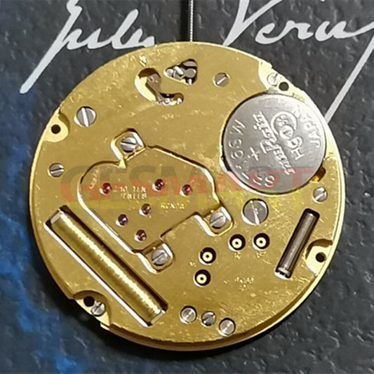 Ronda 1004 golden quartz watch movement with 2 hands, Swiss made precision by Ronda.