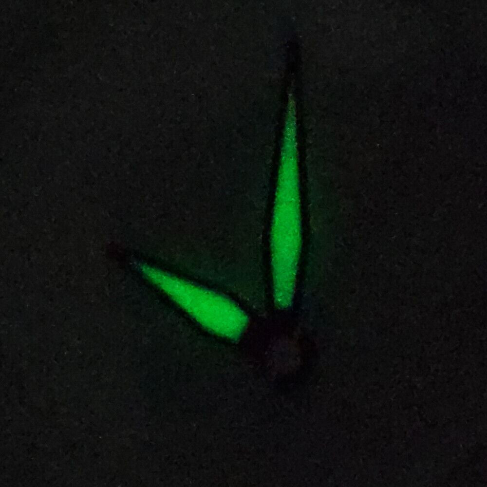 Pilot Green luminous watch hands for NH35A/NH36A/8215 movement, enhancing readability and style.