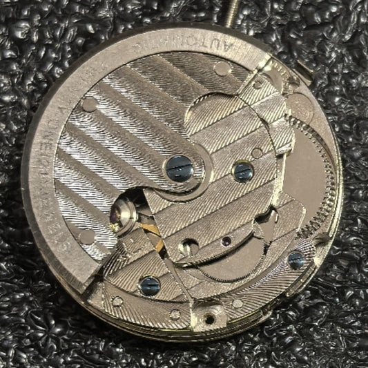 Tianjin Seagull ST16 automatic watch movement with date display at 12 o?clock, precise mechanical design