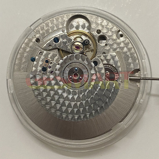 Seagull ST25 automatic watch with date at 3, three-hand mechanical movement, kinetic energy power.