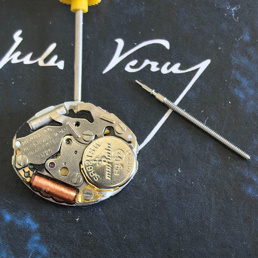 Japan Made Miyota 3N20 quartz watch movement with 2 hands for precise watch repair parts.