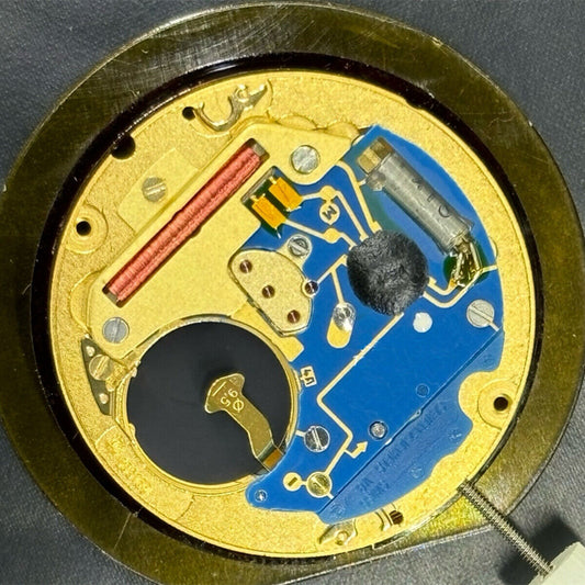 Swiss Made ETA 955.132 quartz watch movement with double calendar, week at 12 and date at 3 positions