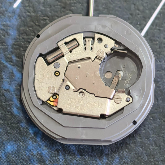 Miyota GM14 quartz watch movement with single calendar date at 3 o'clock, Japan made by Citizen