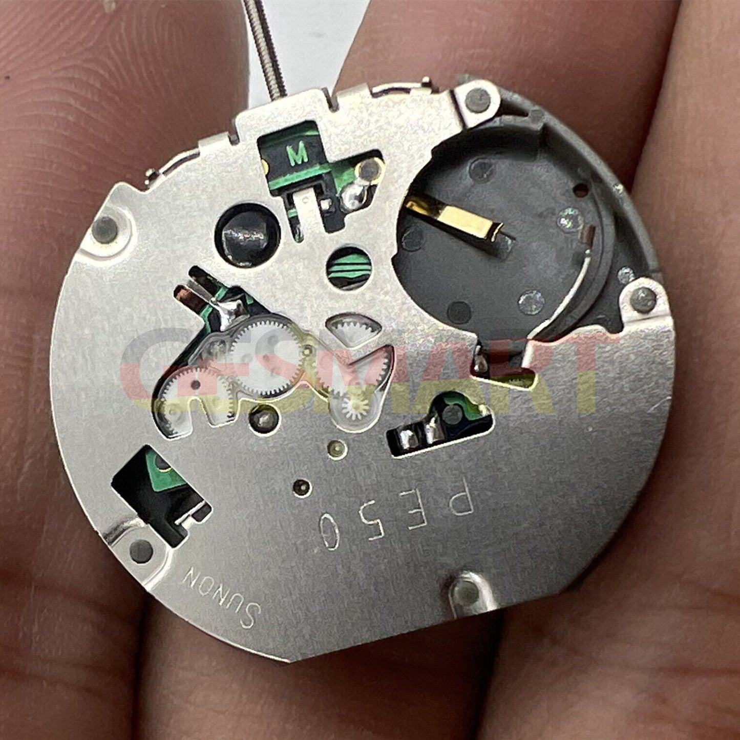 SUNON PE50 quartz watch repair parts with small second hand for precise timekeeping.