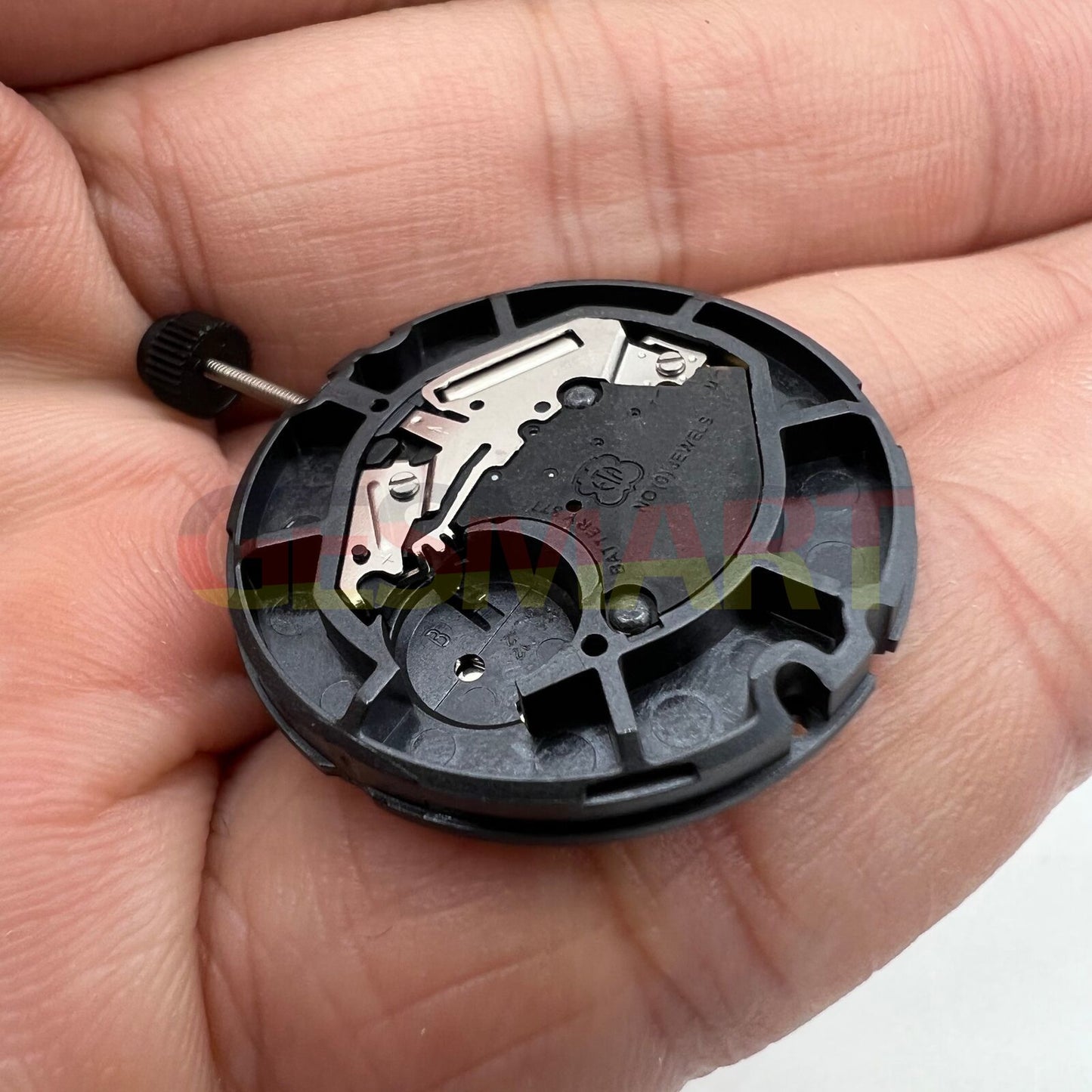 Swiss Made ETA 805.112 quartz watch movement with 3 hands and date display at 3 o?clock for accurate timekeeping.