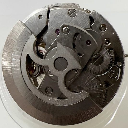 Dandong 7120 automatic watch movement with moonphase, 3 hands, precise mechanical design, China made.