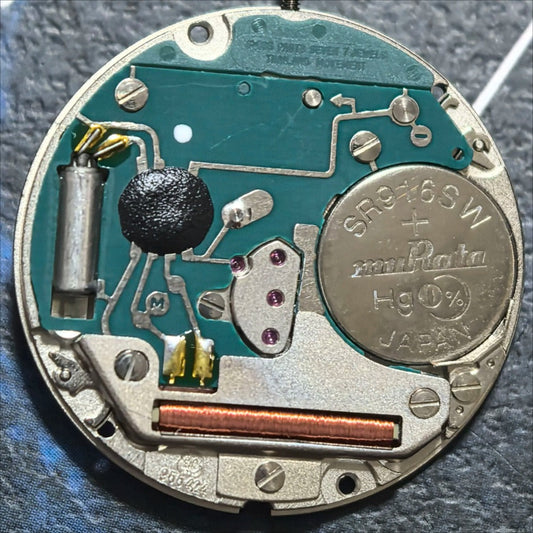 Swiss Made ETA 955.424 quartz watch part with 3 hands, double calendar for precise timekeeping.