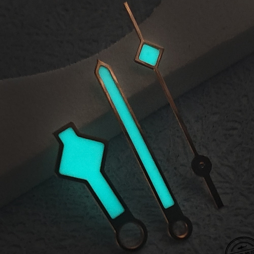 Aiguilles de montre C3 BGW-9 à finition dorée rose et luminescente bleue pour NH34, NH35, NH36, NH38