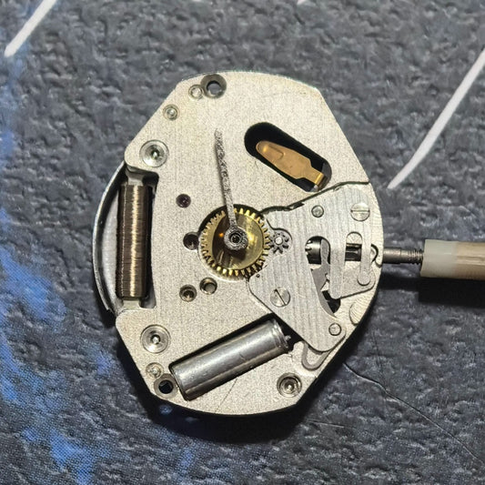 RUSSIAN POLJOT Z1656H quartz watch movement with 3 hands, vintage old stock timepiece component