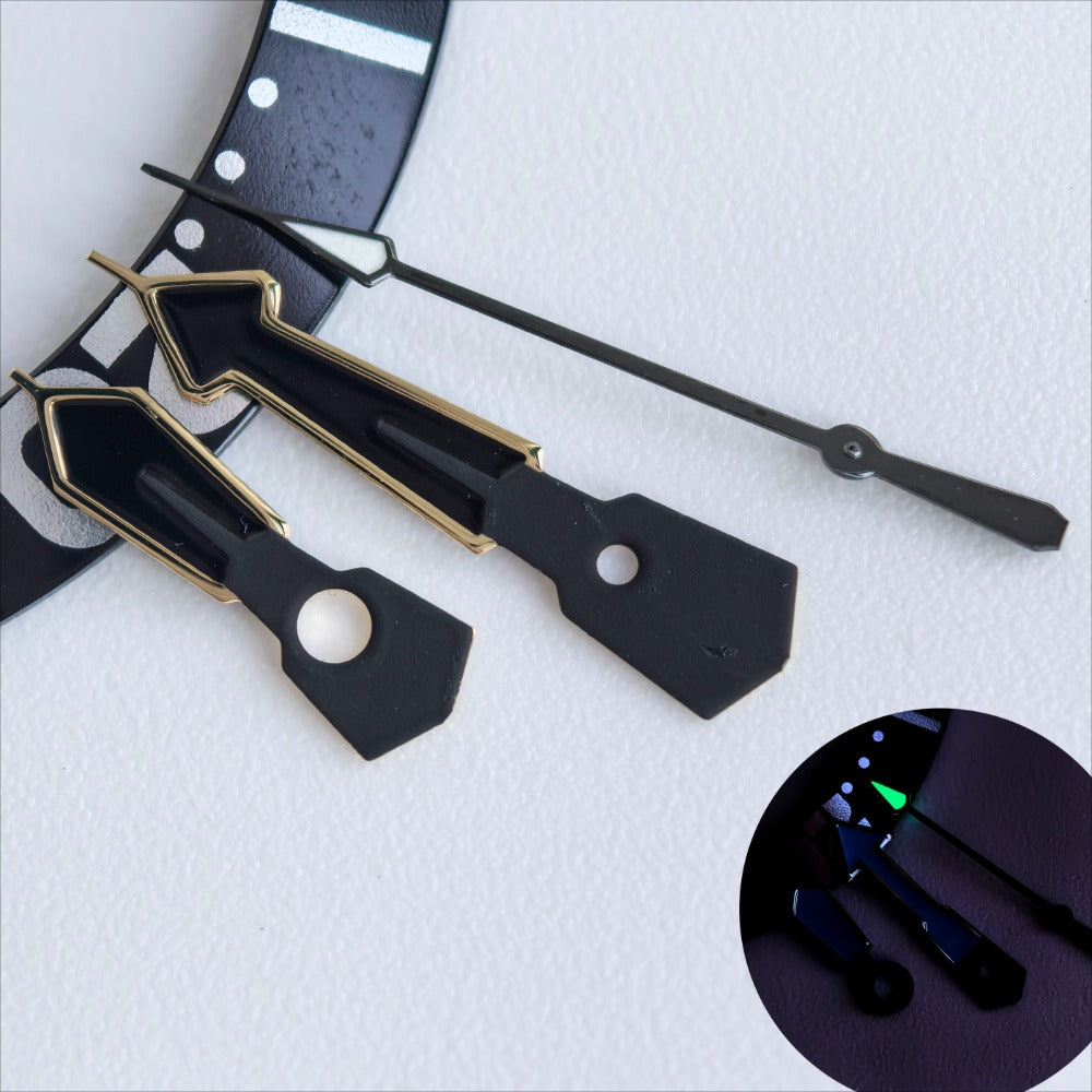 Aiguilles de montre luminescentes vertes peintes en noir avec garniture argentée pour mouvement NH35/36