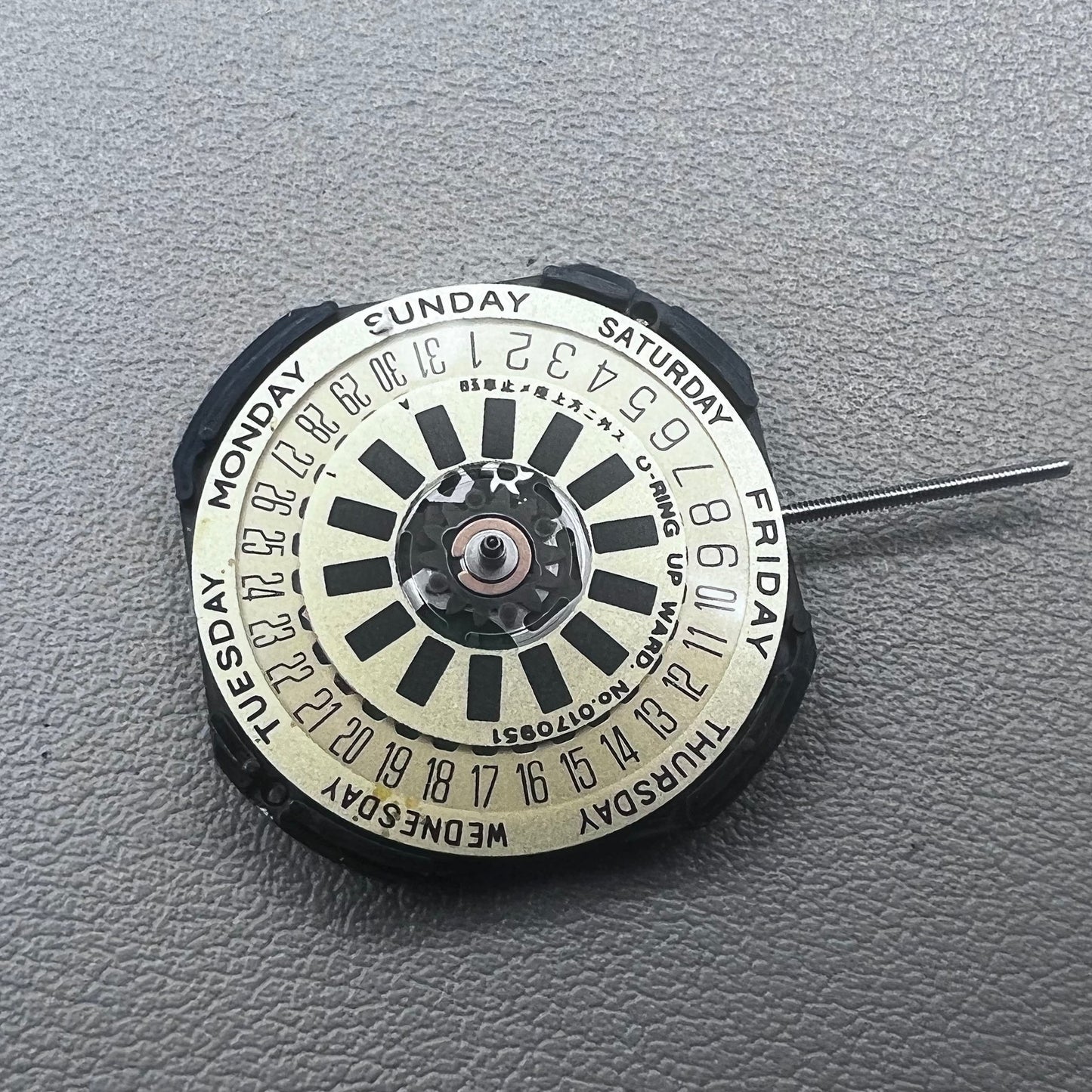 Japan Hattori VP44 Quartz Movement 3 Hands Replacement of VX44 Date@6