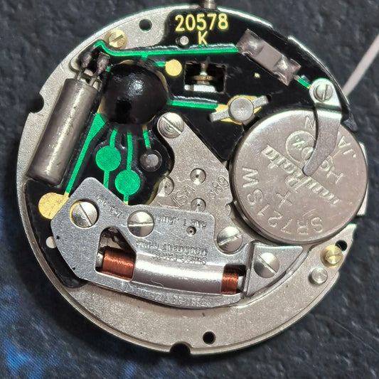 Swiss Made ISA 389 quartz watch part with 3 hands and single calendar for precise timekeeping.