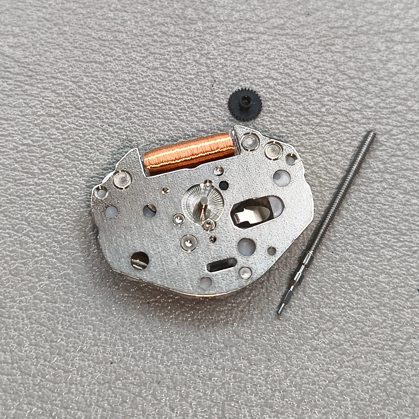 Japan Quartz Movement Miyota 2025 2 Hands Movement With Watch Stem