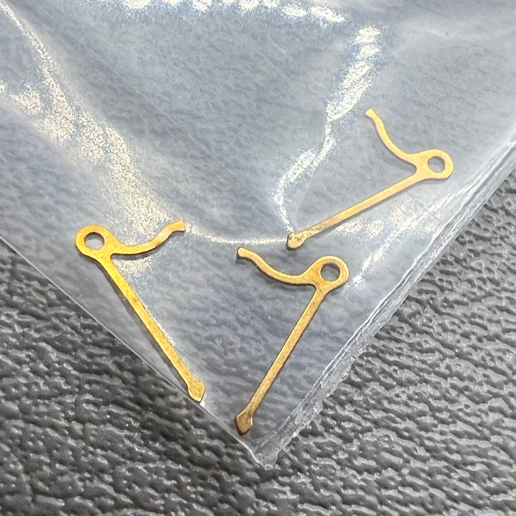 Balance stop lever set for ETA2836, 2834, 2824 movements, enhancing watch accuracy and reliability.