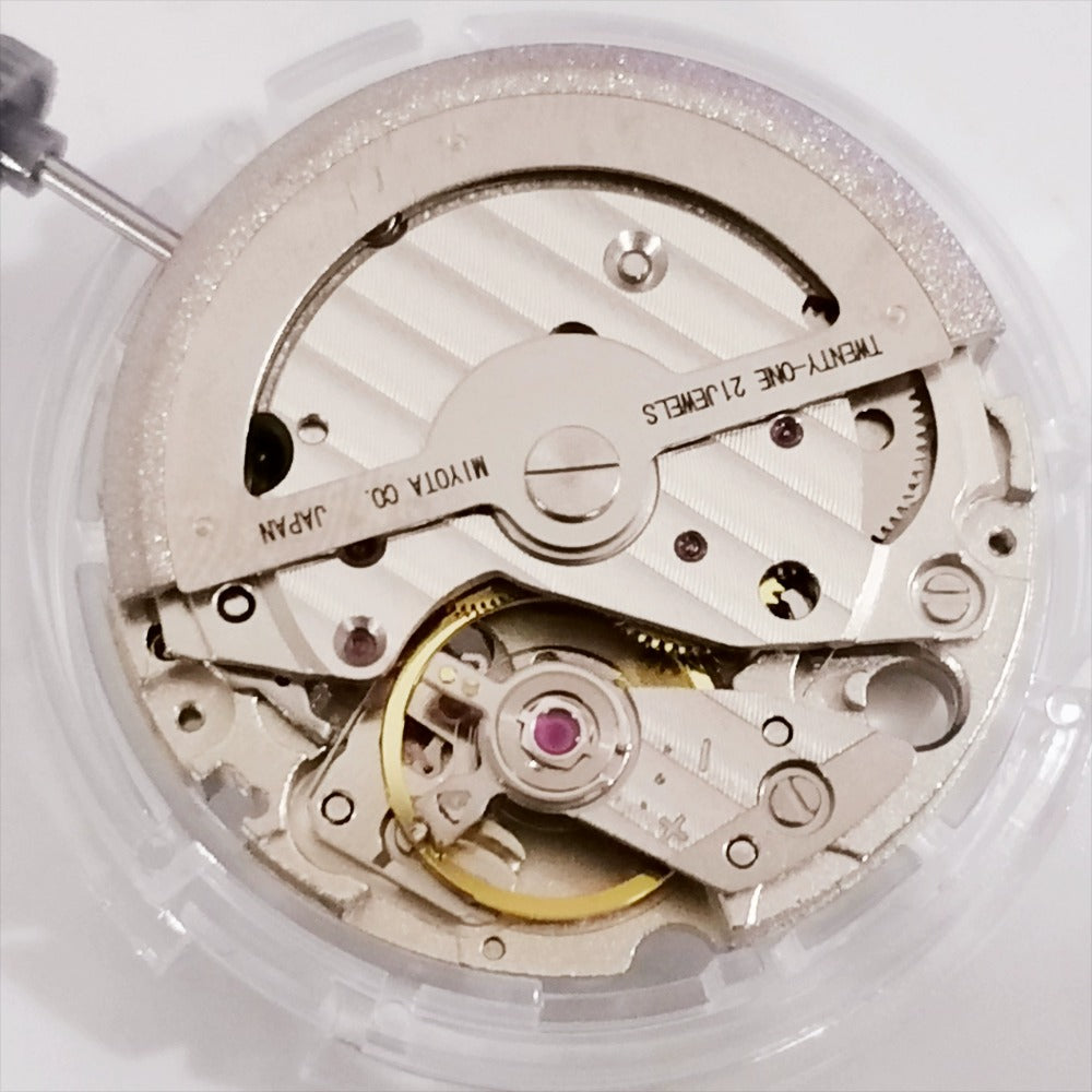 Mouvement mécanique Miyota 8217 fabriqué au Japon, 3 aiguilles, petite seconde à 9 heures, date à 3 heures