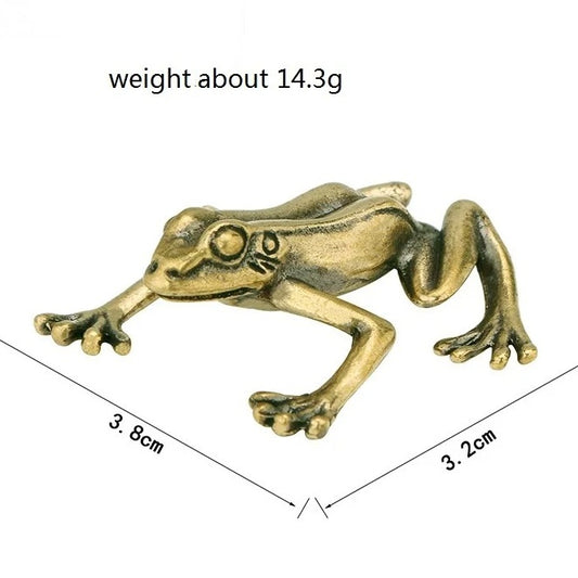 Vintage solid copper mini frog trinket, hand-carved bronze figurine for watch accessory decor.
