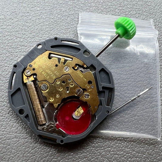 Japan Miyota 4U13 quartz watch movement showcasing 3 hands, date at 6, slim design for watch accessories.