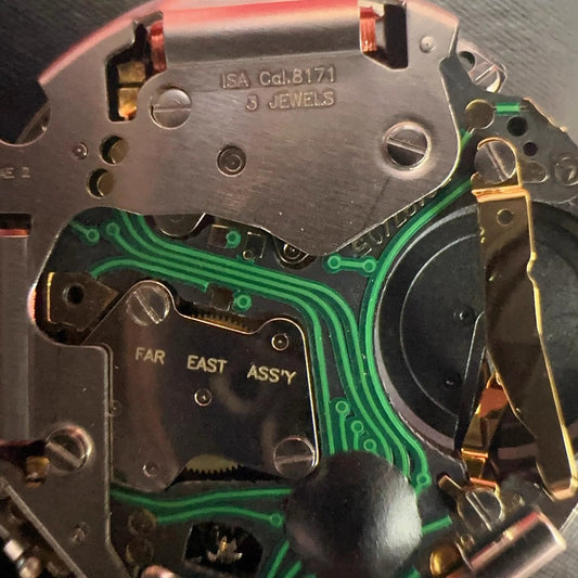 Swiss Made ISA8171 watch with quartz movement, multifunctional 5 hands, red date font at 6 o'clock.