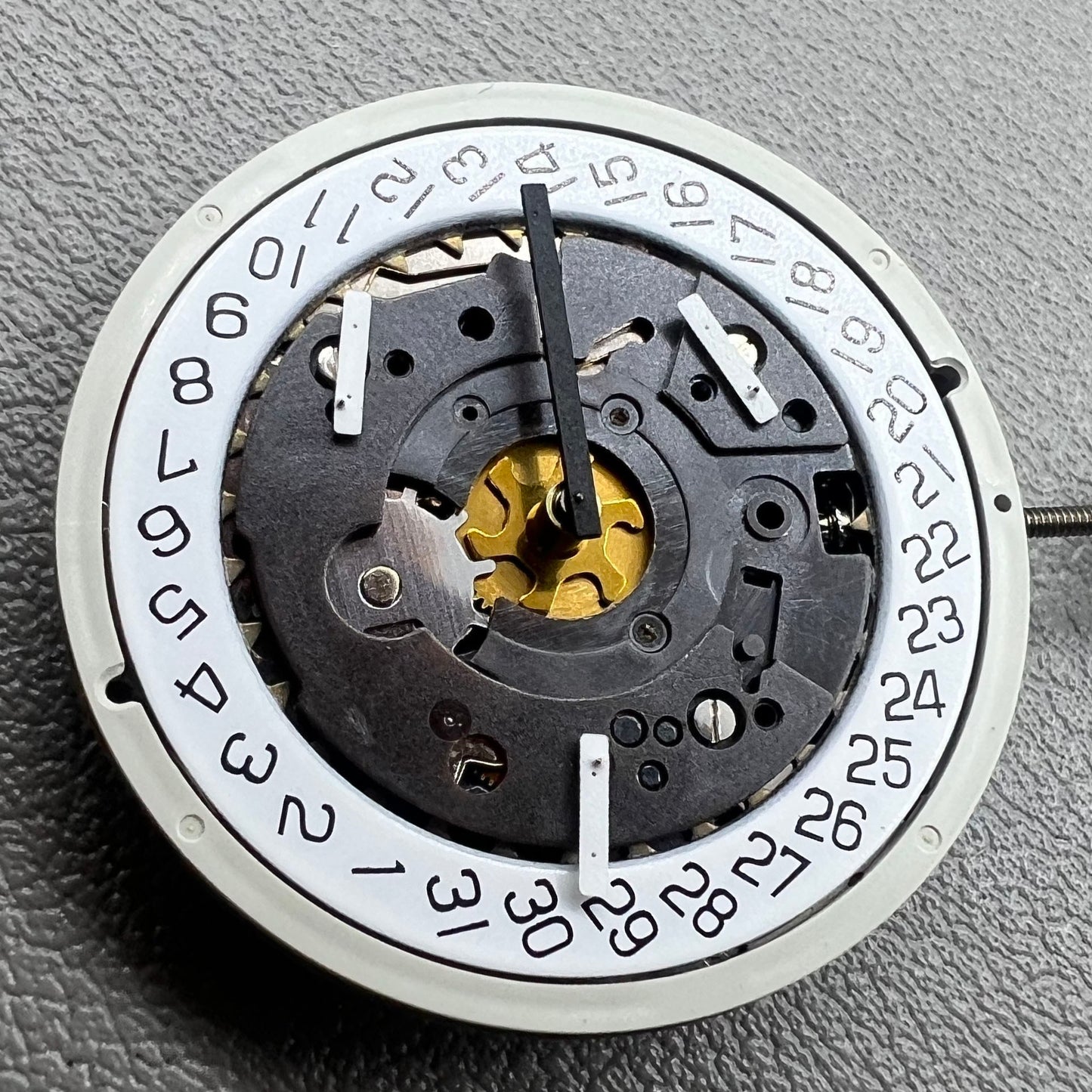 Swiss ISA 8172 Date@4 Quartz Movement ISA 8162 Replacement