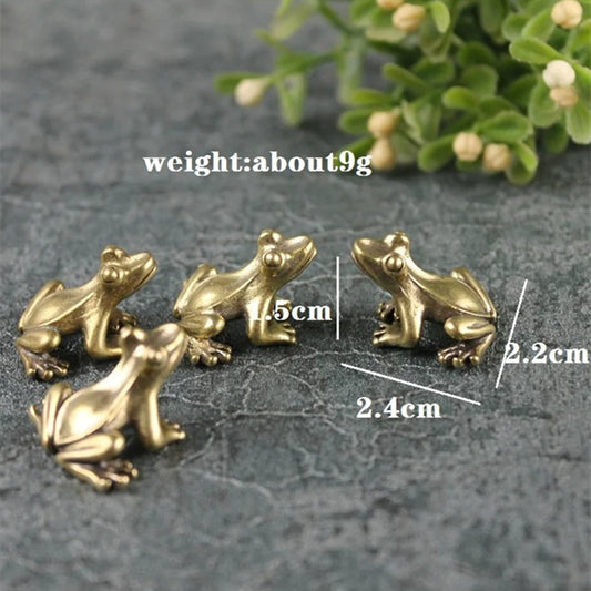 Set of 3 hand-carved bronze frog figurines, vintage style trinkets, perfect for collectors.