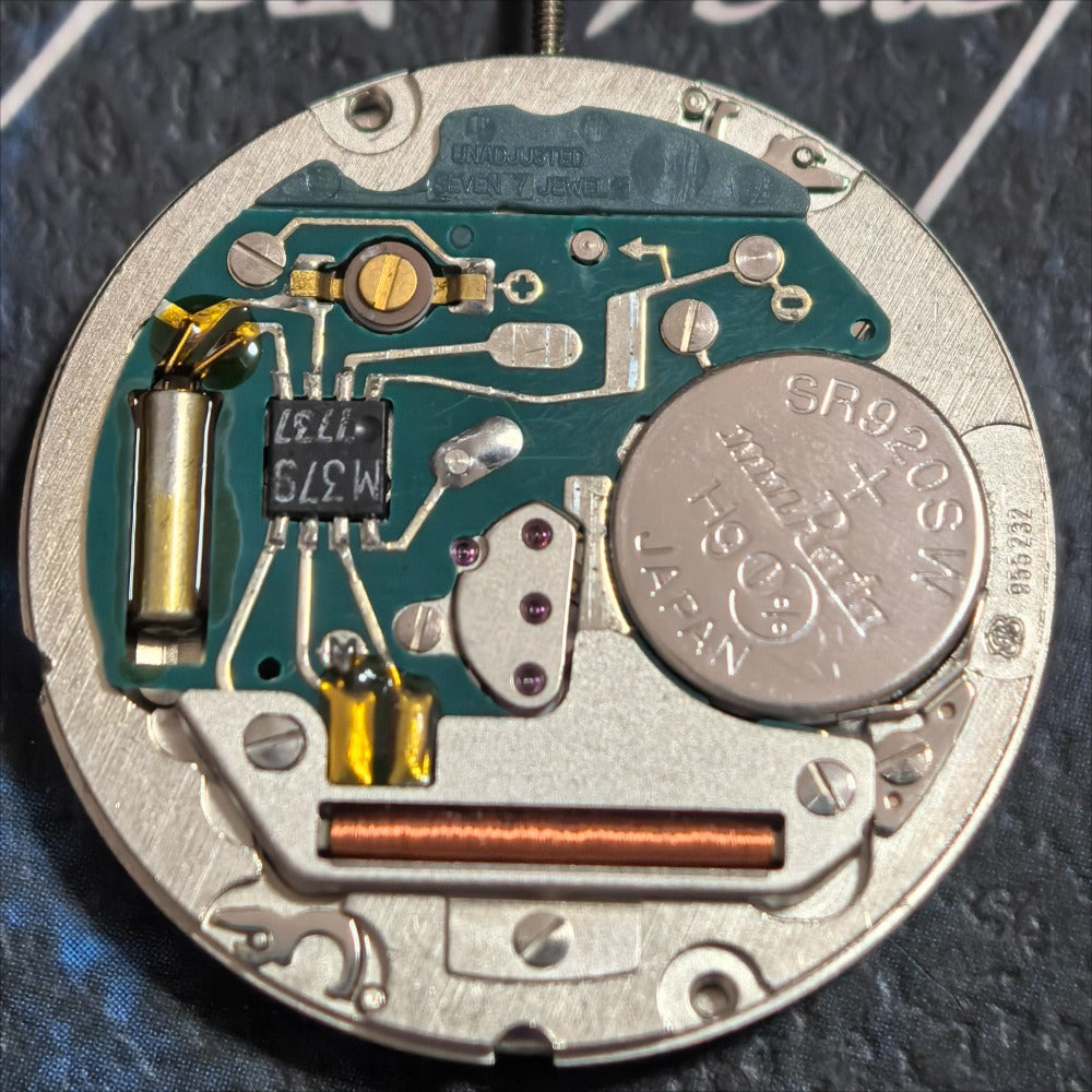 Swiss Made ETA955.232 quartz watch movement with 3 hands, precision part for watch repair and assembly.