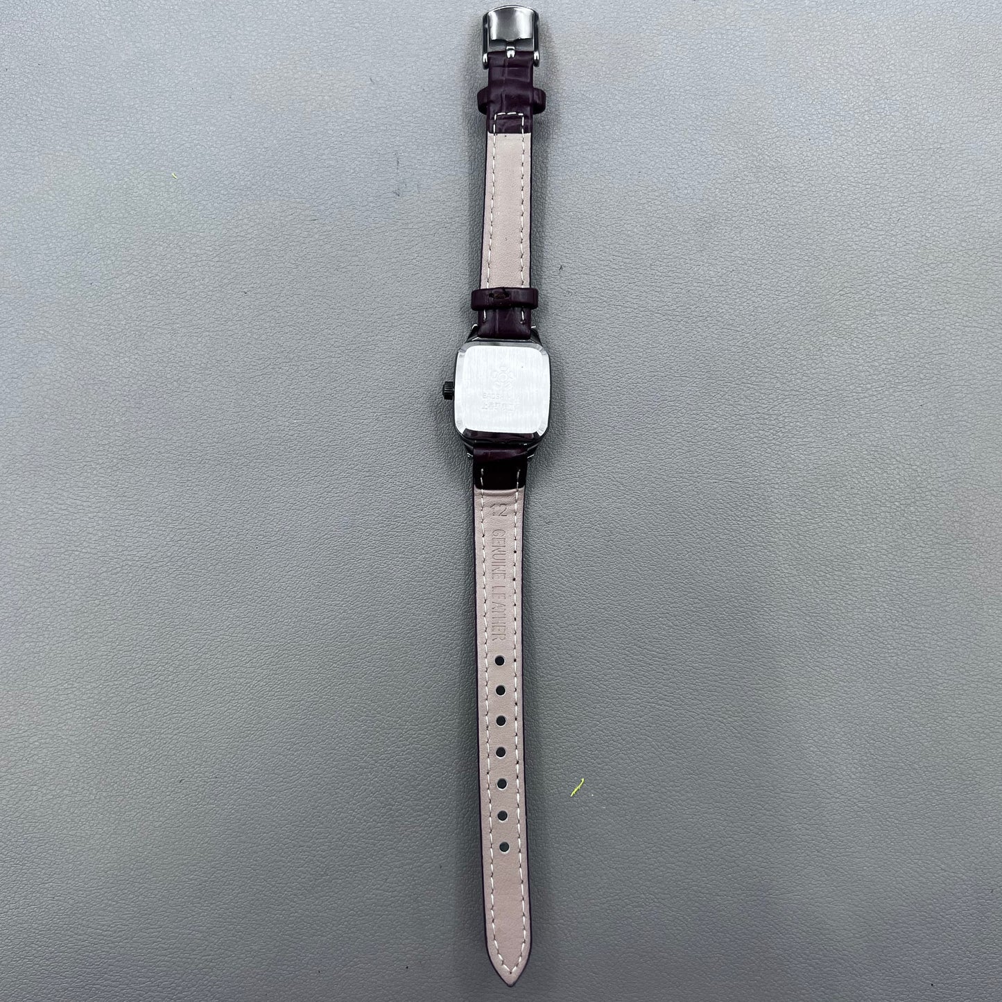 33mm Dandong Manual Mechanical Watch Golden Dial Golden Square Case 17 Jews