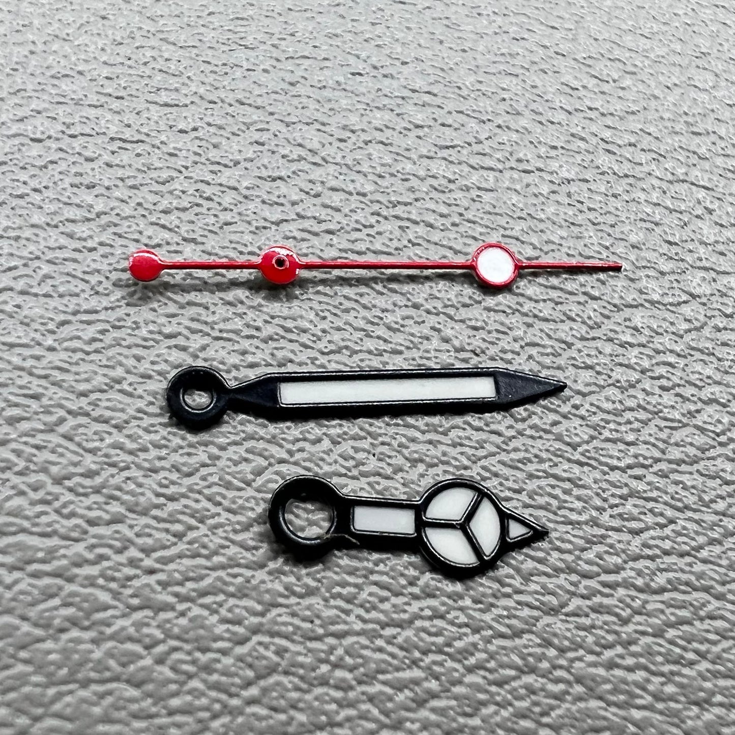 White painted watch hands with matte black trim and red second hand for NH35/36 movement, Seiko compatible.