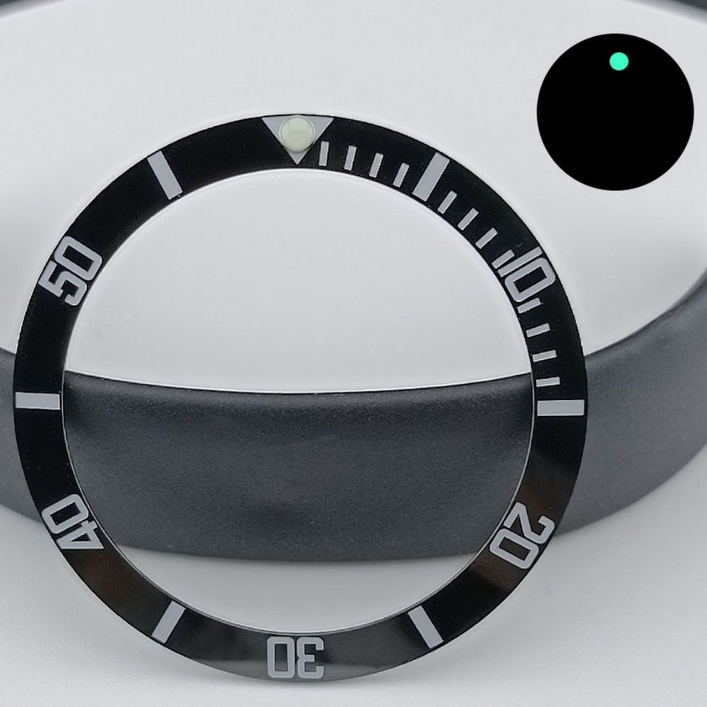Lunette de montre SUB noire en céramique verte luminescente de 37,5 mm, police blanche inclinée. Pièce de montre