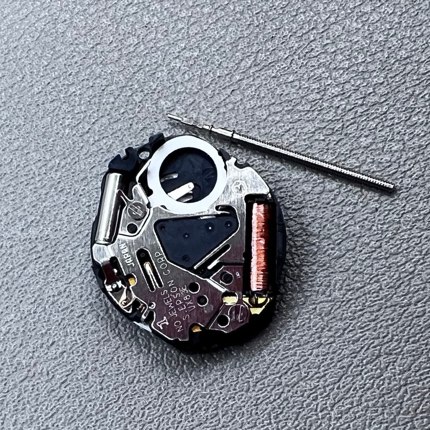 Japan Hattori Epson TMI VX83 VX83E Watch Quartz Movement with The Stem