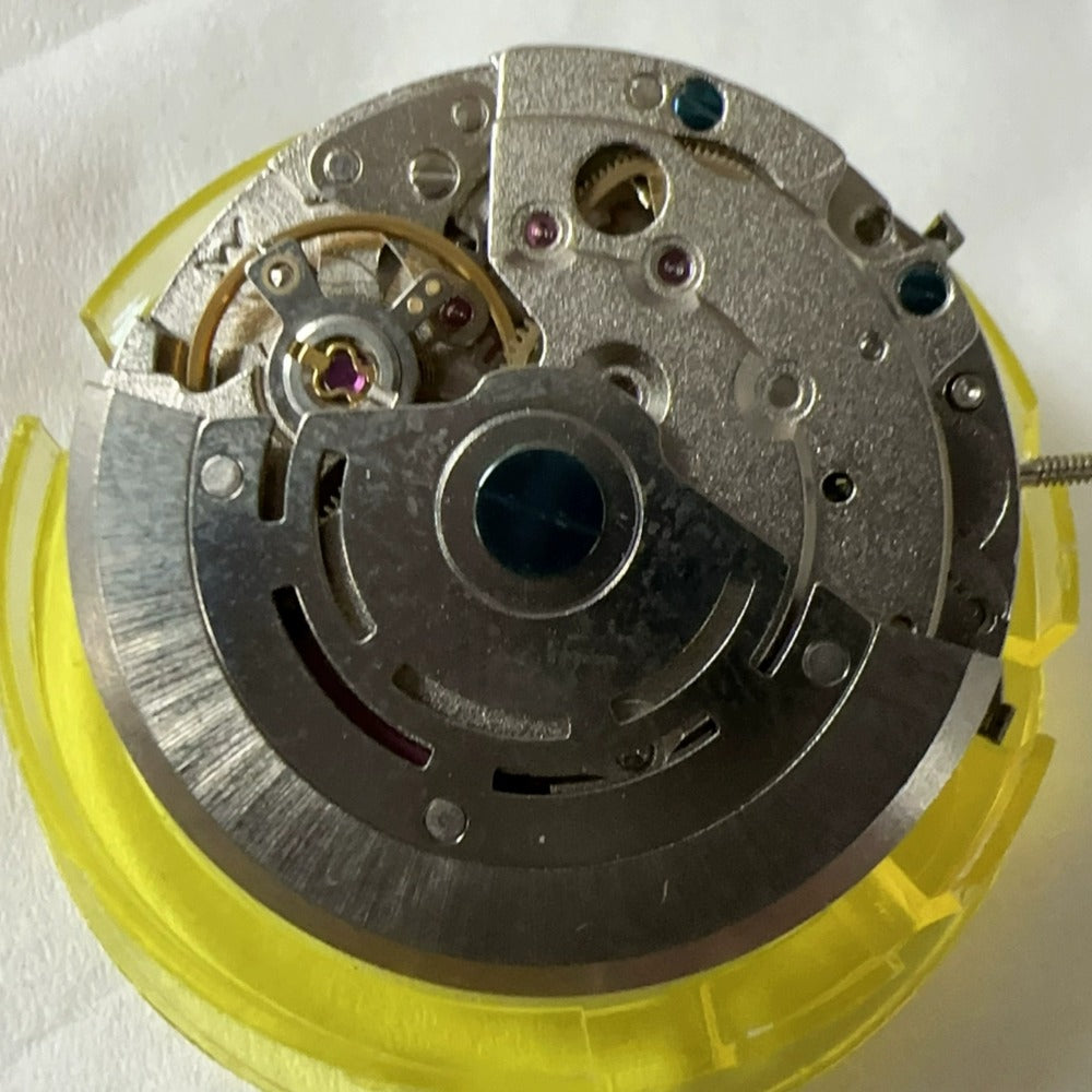 Mingzhu 8205 mechanical watch movement with small seconds at 6 o'clock, China made.