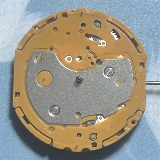 Japan Made Miyota GP52 quartz watch movement with no calendar, ideal for precise watch repairs.