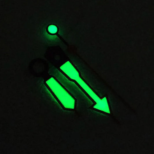 Arrow-shaped red trim watch hands with green lume, compatible with NH35 NH36 movement.